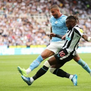 开云体育-【英超】圣马高光半场，丁丁执手术刀，纽卡3比3曼城